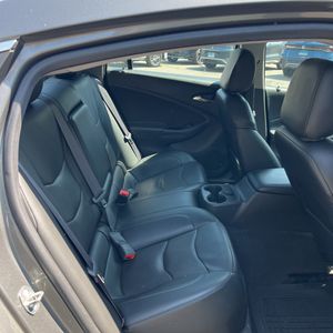 صورة مصغرة 35 لـ 2017 Chevrolet VOLT LT