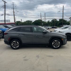 HYUNDAI TUCSON SEL - 10