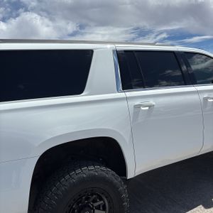 CHEVROLET SUBURBAN LT - 9