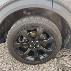 FORD EXPLORER ST-LINE - 10