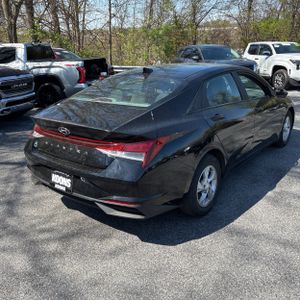 HYUNDAI ELANTRA SE - 7