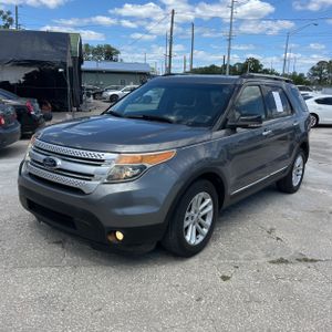 FORD EXPLORER XLT - 1