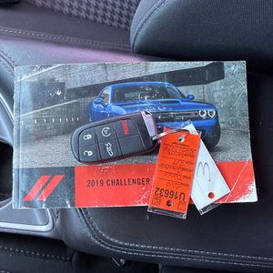 2019 Dodge CHALLENGER R/T — миниатюра 54