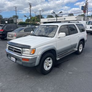 TOYOTA 4RUNNER - 1