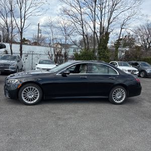 MERCEDES-BENZ E-CLASS - 3