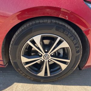 2021 Nissan SENTRA SR thumbnail 20
