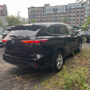 2022 Toyota HIGHLANDER LE 照片 8