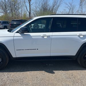 JEEP GRAND CHEROKEE L LIMITED - 4