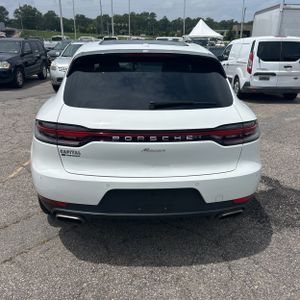 2019 Porsche MACAN BASE — фото 7
