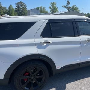 FORD EXPLORER ST - 9