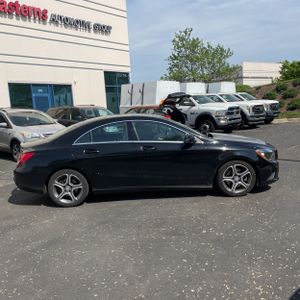 MERCEDES-BENZ CLA - 10