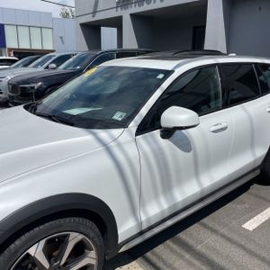 صورة 2 لـ 2024 Volvo V60 CROSS COUNTRY B5 ULTIMATE