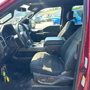 صورة مصغرة 32 لـ 2017 FORD F-150 XLT
