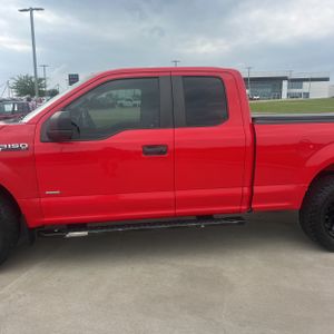 FORD F-150 XL - 4