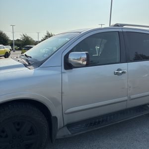2011 Nissan ARMADA SV — фото 2