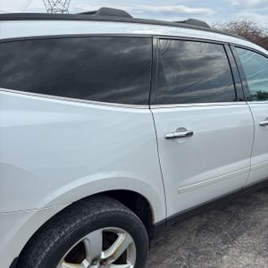 CHEVROLET TRAVERSE LT - 8