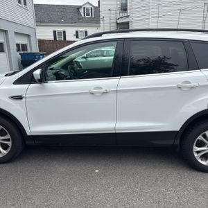 FORD ESCAPE SE - 3