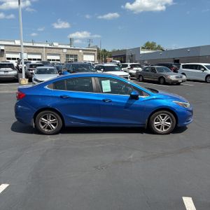 CHEVROLET CRUZE LT AUTO - 10