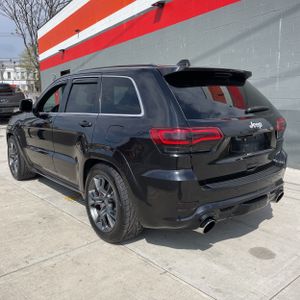 JEEP GRAND CHEROKEE SRT - 5