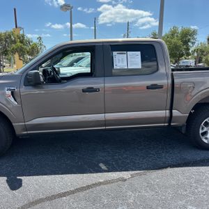 FORD F-150 XLT - 4