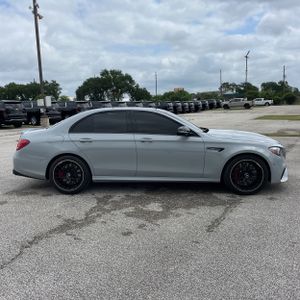 MERCEDES-BENZ E-CLASS AMG - 10
