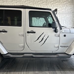 2011 JEEP WRANGLER UNLIMITED SAHARA — фото 9