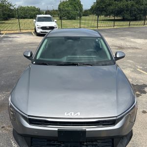 2025 KIA K4 LXS 照片 9