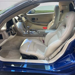 صورة مصغرة 31 لـ 2004 Chevrolet CORVETTE BASE