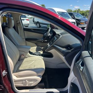 صورة مصغرة 32 لـ 2018 Lincoln MKC RESERVE