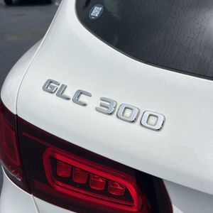 2022 Mercedes-BENZ GLC thumbnail 23