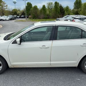 FORD FUSION SE - 4