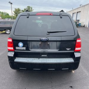 FORD ESCAPE XLT - 7