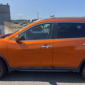 2018 Nissan ROGUE SV 照片 4