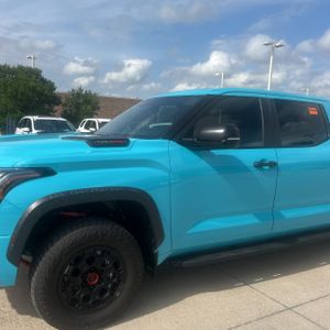 TOYOTA TUNDRA - 2