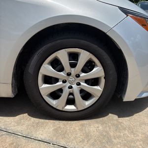 2023 Toyota COROLLA LE thumbnail 20