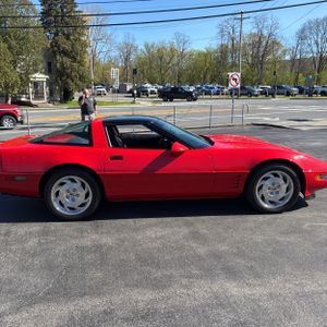 CHEVROLET CORVETTE - 10
