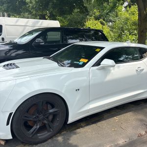 2019 Chevrolet CAMARO SS photo 2