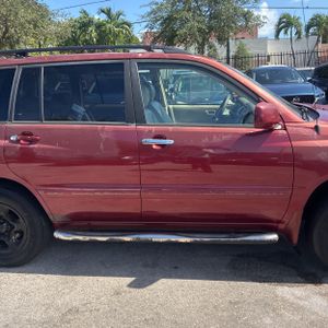 صورة مصغرة 11 لـ 2005 Toyota HIGHLANDER BASE