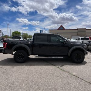 FORD F-150 RAPTOR - 10