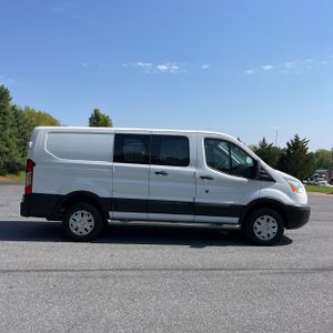 FORD TRANSIT 250 - 10