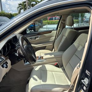 صورة مصغرة 32 لـ 2014 Mercedes-BENZ E 350 4MATIC