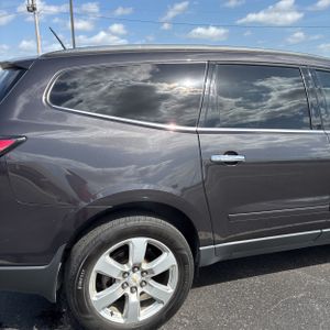 CHEVROLET TRAVERSE LT - 9