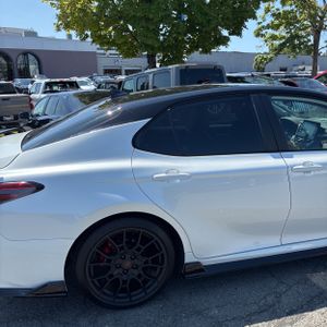صورة 9 لـ 2021 Toyota CAMRY TRD