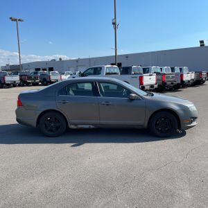FORD FUSION SE - 10