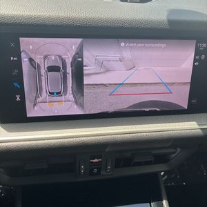 2025 Porsche CAYENNE thumbnail 39