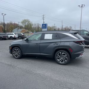 HYUNDAI TUCSON LIMITED - 3