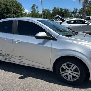 2014 Chevrolet SONIC LT AUTO — миниатюра 13