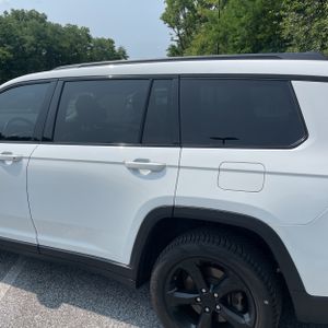 صورة 6 لـ 2023 JEEP GRAND CHEROKEE L LIMITED