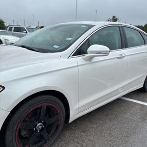 FORD FUSION SE - 2