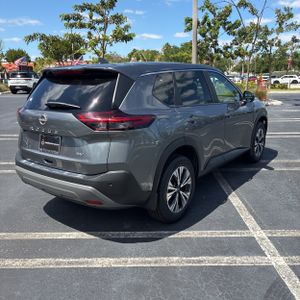 NISSAN ROGUE SV - 8
